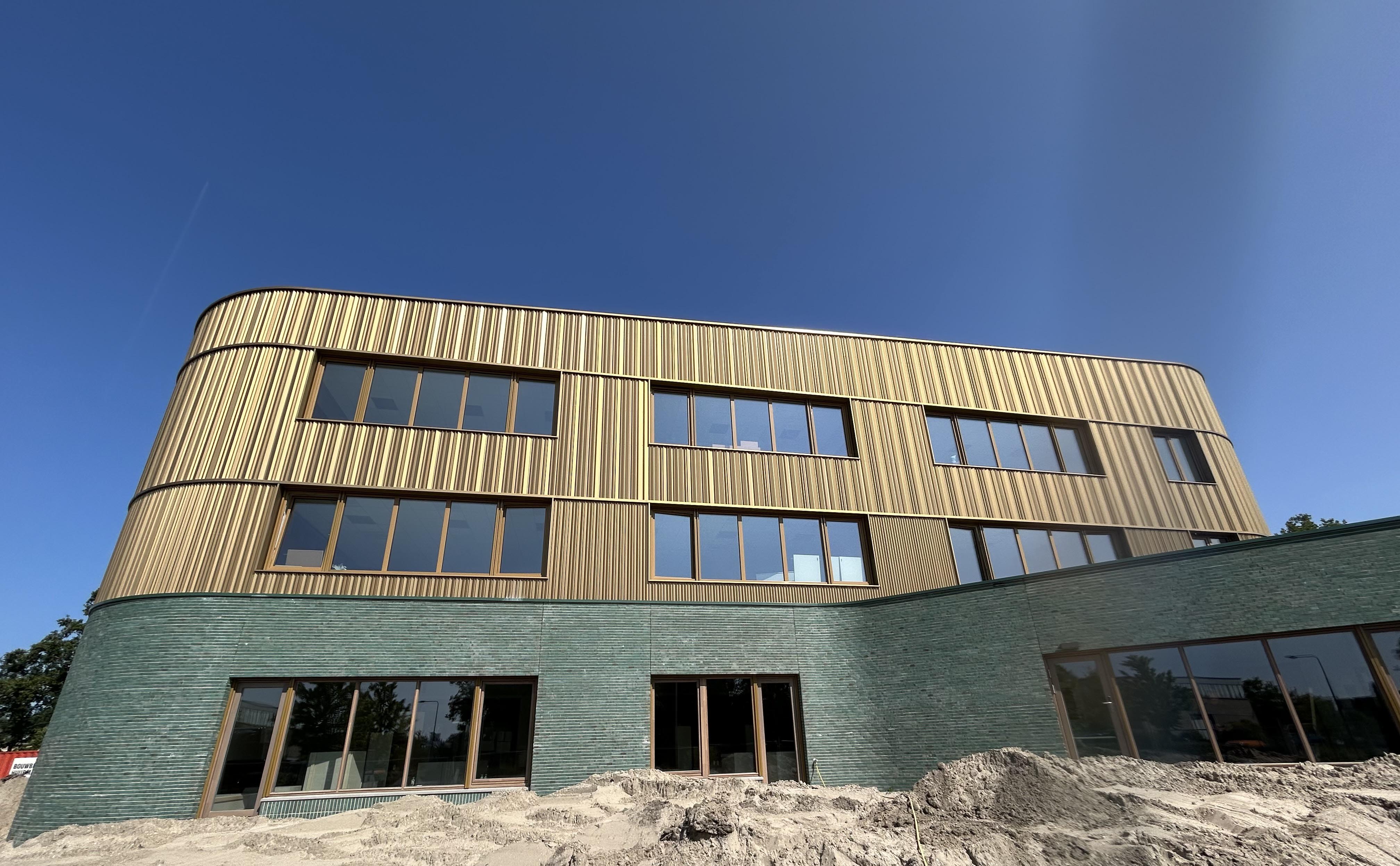Zetwerk op maat voor basisschool in Zoeterwoude