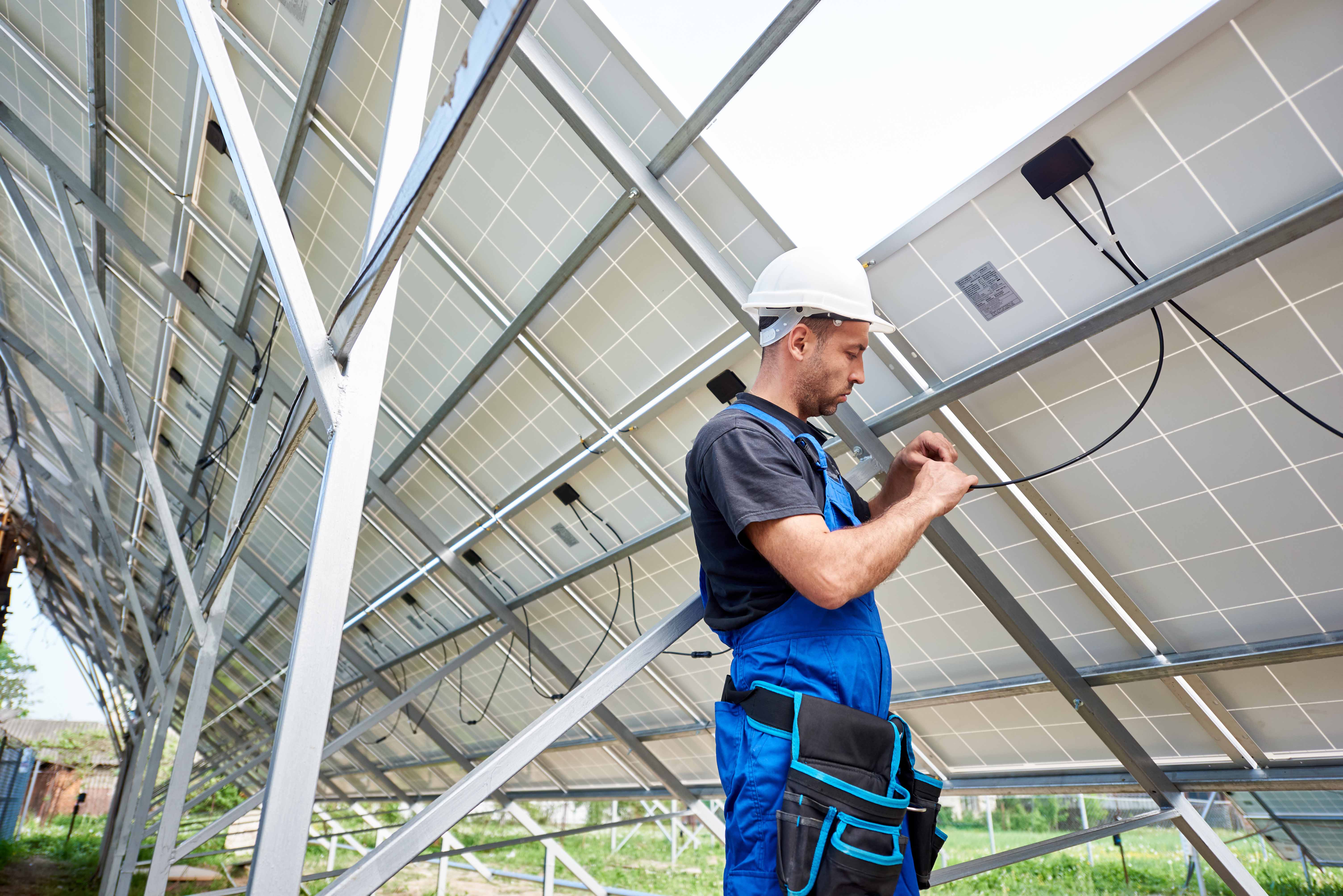Eigen aluminium profiel heeft grote voordelen voor installateurs van zonnepanelen